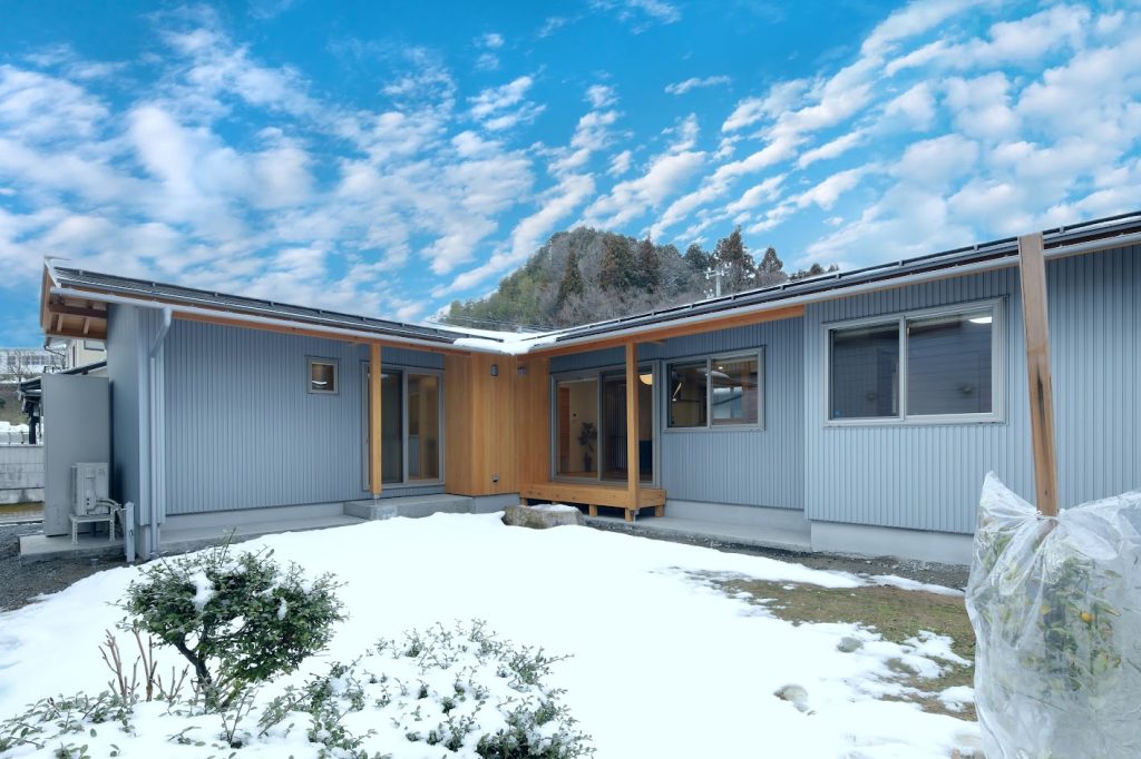 越前市「こうようの平屋」